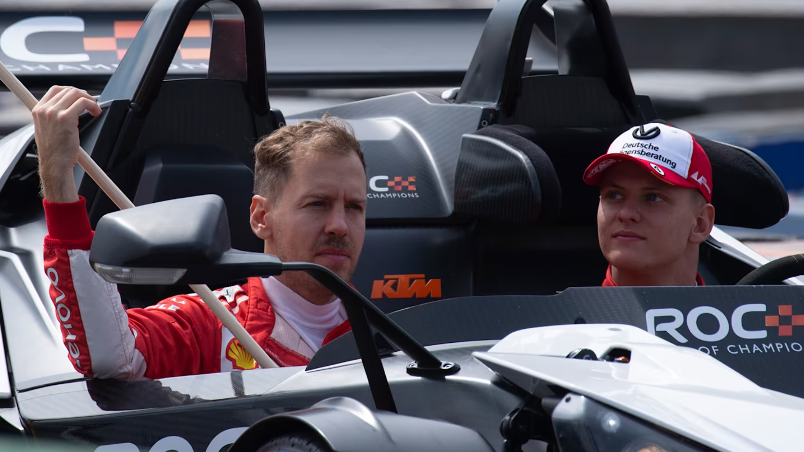 Ф-1: Феттель та Шумахер виступлять в одній команді у Гонці чемпіонів-2025